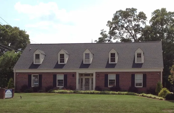 Reynolda Veterinary Hospital 12