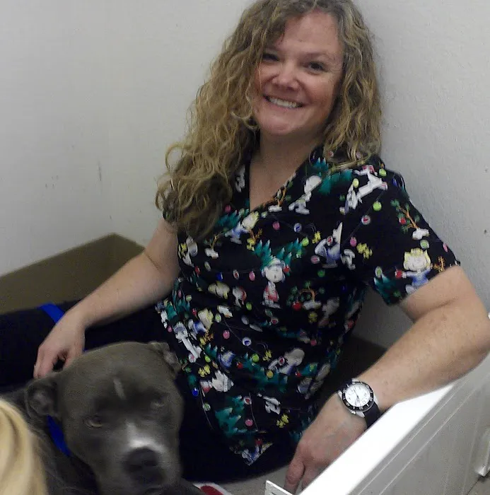 Mission Park Pet Hospital 12
