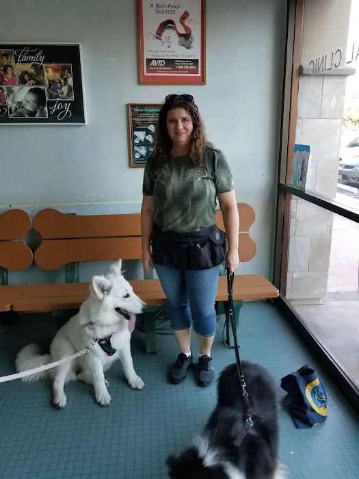 La Paz Animal Clinic 10