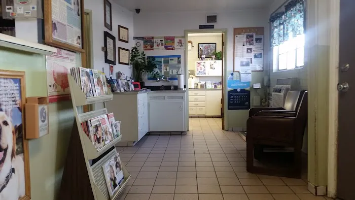 Emergency Pet Hospital of Glendora 12