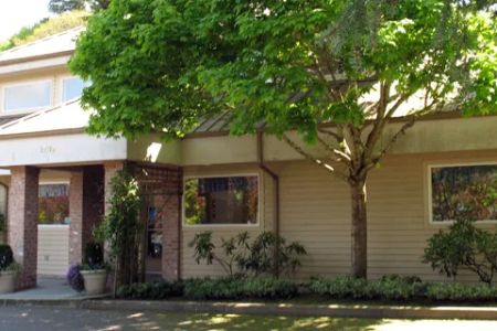 Poulsbo Marina Veterinary Clinic