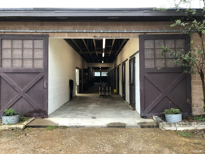Waller Equine Hospital 12