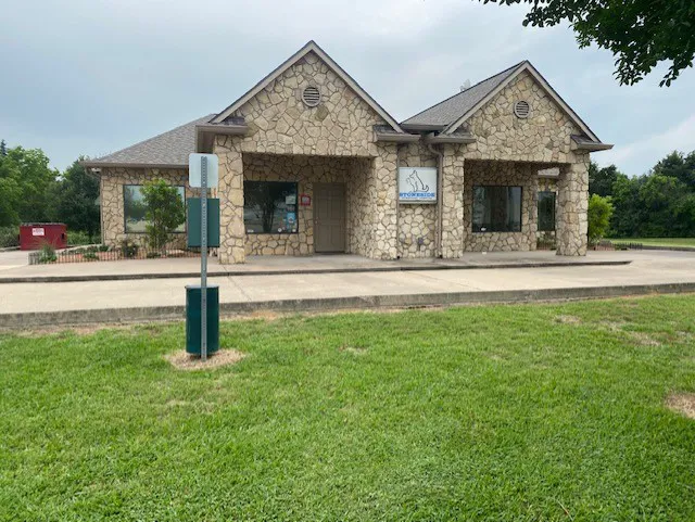 Stoneside Veterinary Hospital 12