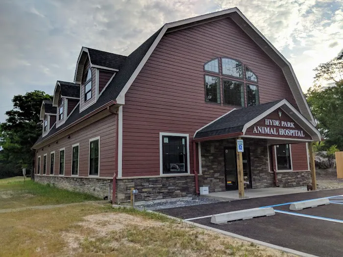 Hyde Park Animal Hospital 12
