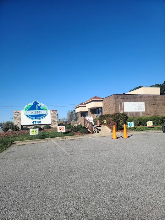 Sedgefield Animal Hospital 6