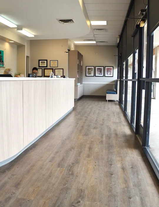 Carrboro Plaza Veterinary Clinic 6