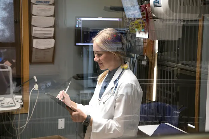 Aspen Grove Veterinary Care 7