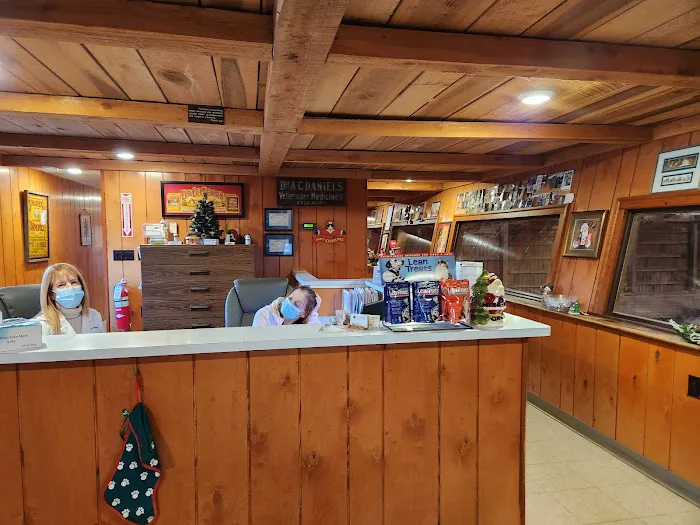 Dallas Veterinary Clinic 8