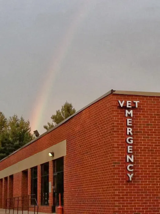 Greenbrier Emergency Animal Hospital 12