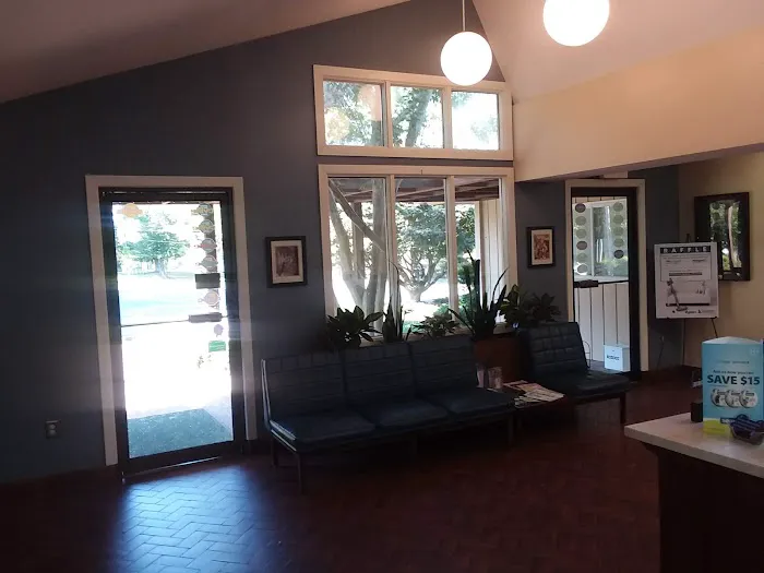 Georgetown Veterinary Hospital 12