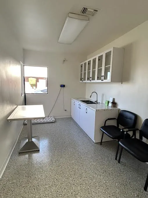 Angelus Pet Hospital 12