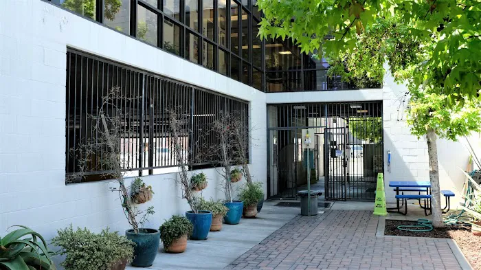 VCA Animal Medical Center of Southern California 12