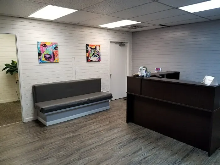 Avenue Veterinary Clinic 10
