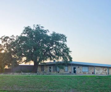 Beard Navasota Veterinary Hospital