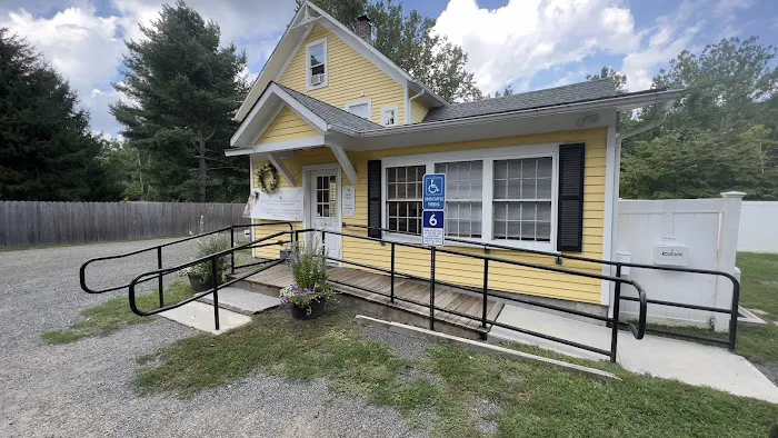 Roxbury Animal Clinic 8
