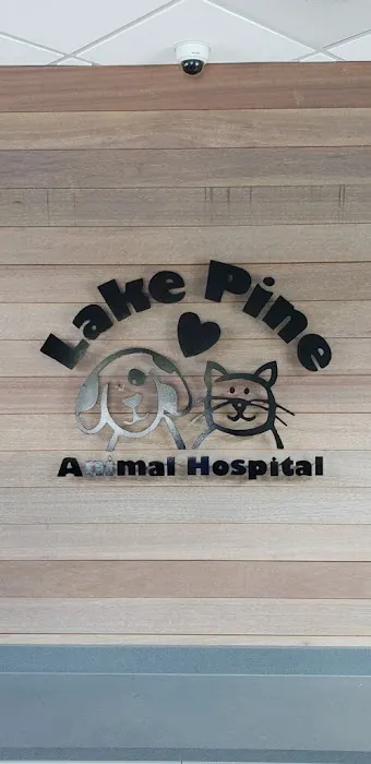 Lake Pine Animal Hospital 12