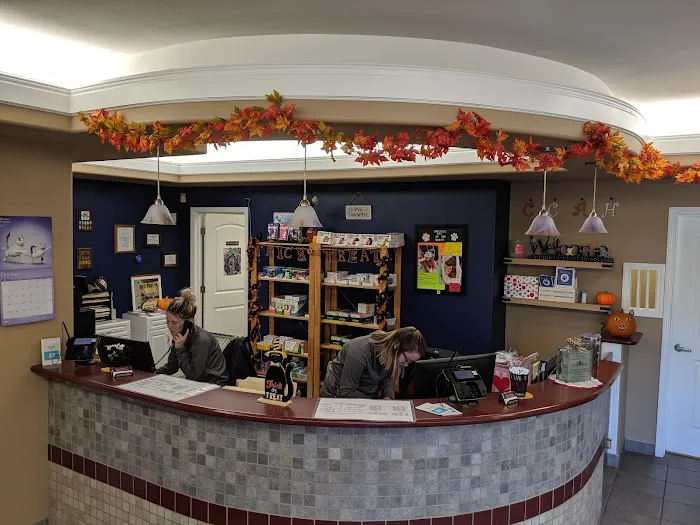 R Veterinary at Cross Creek 2