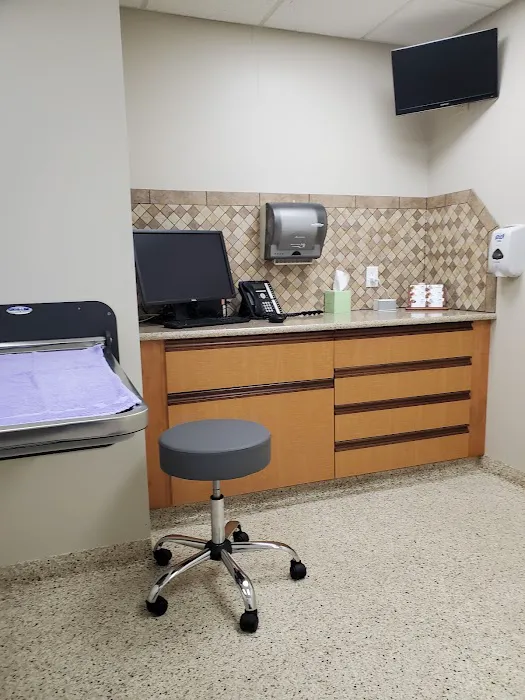 Metzger Animal Hospital: Mannino Shelly DVM 12