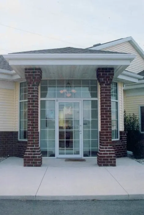 Crossroads Veterinary Clinic: Sharon Little, DVM 3