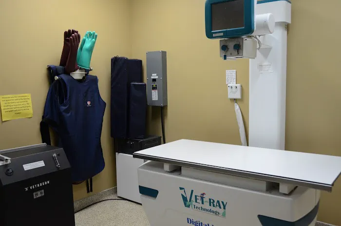 Animal Emergency Center Of The Quad Cities 12