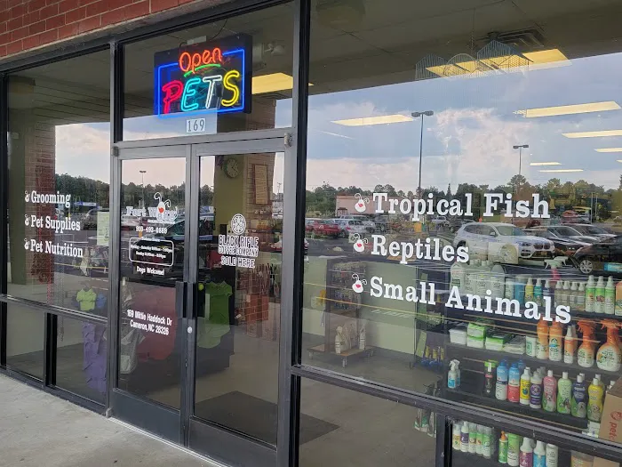 Fort Wagg Pet Store 7