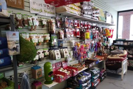 Fort Wagg Pet Store
