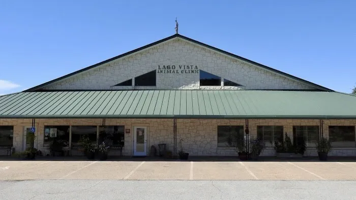 Lago Vista Animal Clinic 7