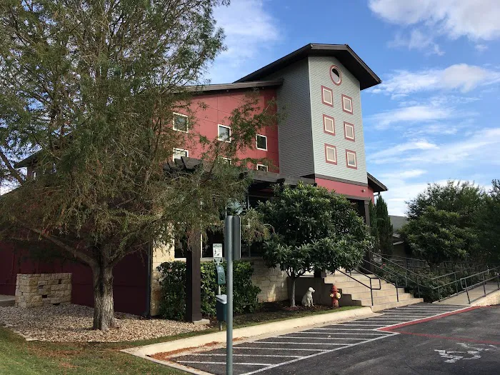 Lakeway Veterinary Clinic 10