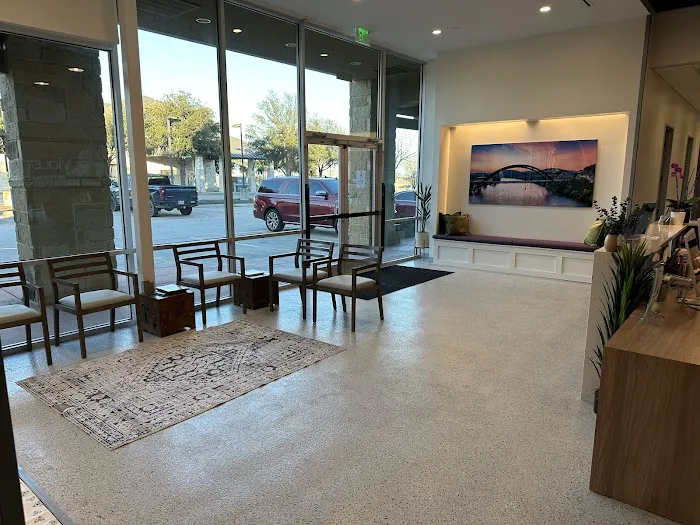 Violet Crown Veterinary Specialists 8