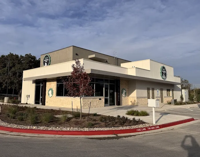 Buda Veterinary Care 3