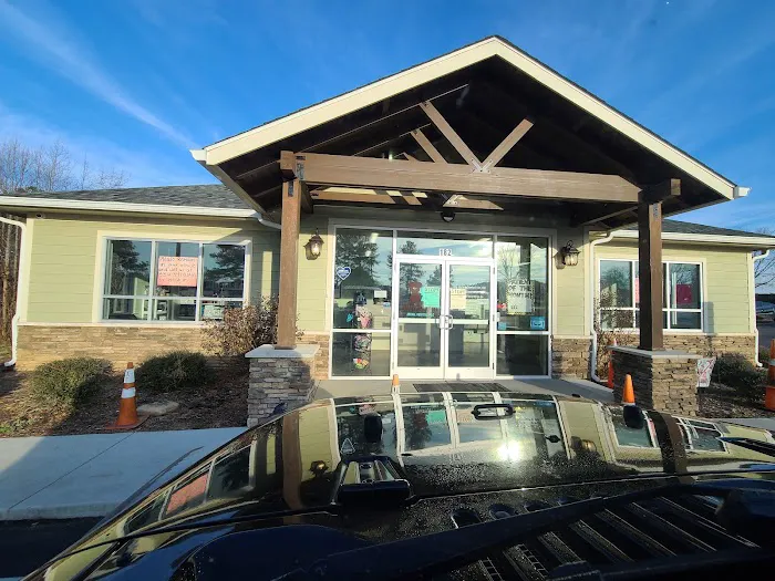 Wentworth Animal Hospital PLLC 6