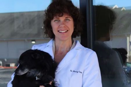 Northwest Animal Hospital: Stockard Camp, Wendy