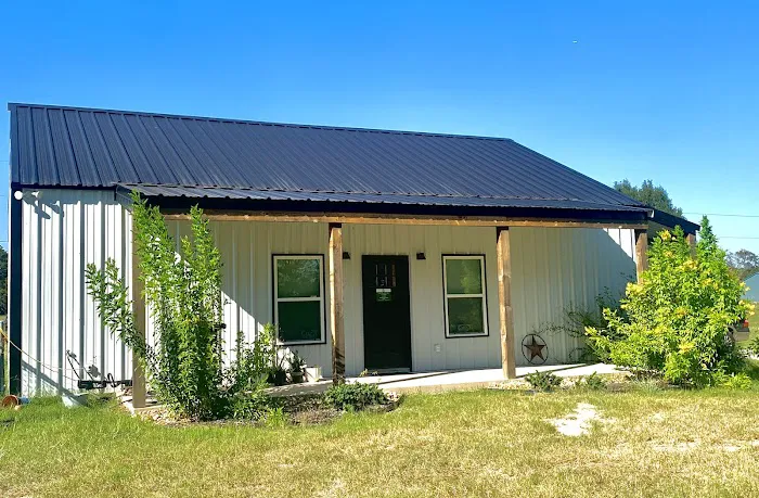 Pecan Tree Veterinary Services 12
