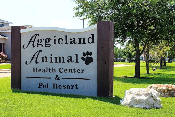 Aggieland Animal Health Center & Pet Resort 6