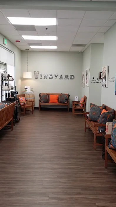 Vineyard Veterinary Hospital 4