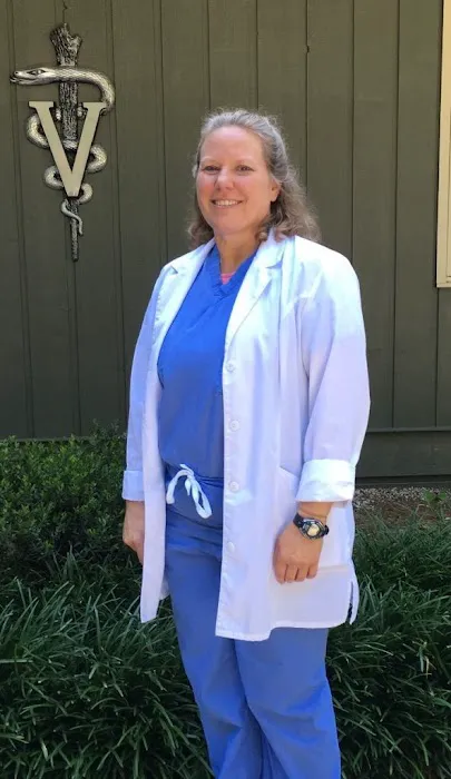 Triangle Veterinary Hospital 12