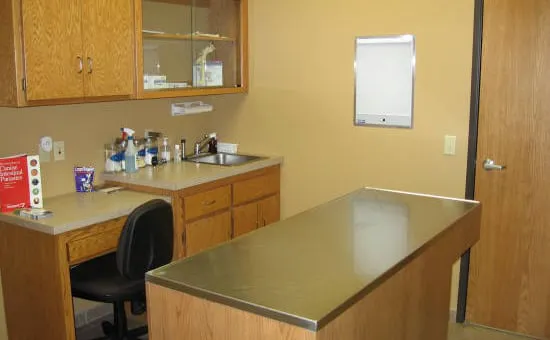 Becker Veterinary Clinic 12