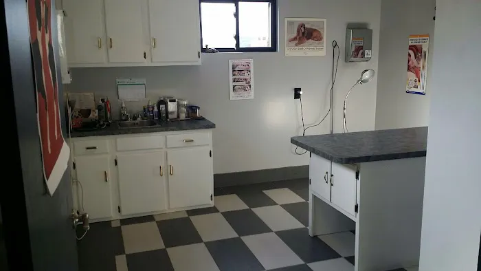 J M Ritchie Veterinary Hospital 8