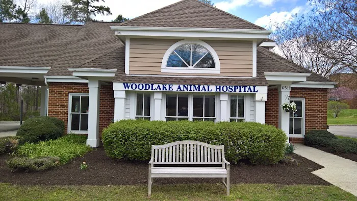 Woodlake Animal Hospital 12