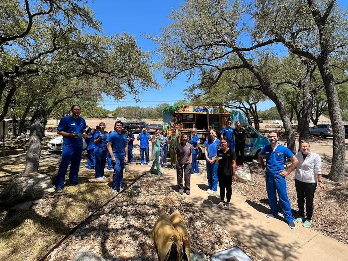 BEEVET Animal Hospital 10