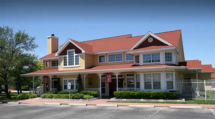 VCA Lakeline Animal Hospital 3