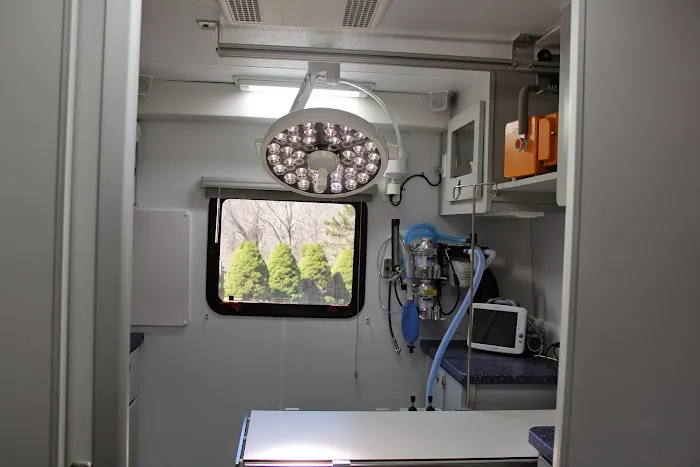 Curbside Veterinary Clinic, LLC 12