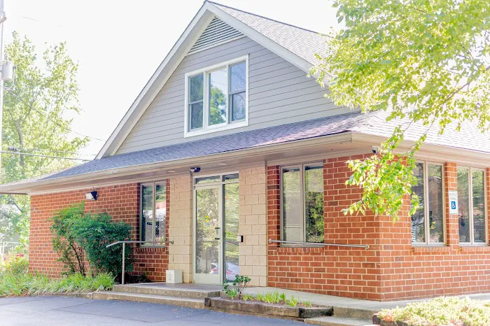 Broadway Veterinary Hospital 12