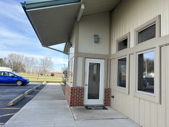 Postville Veterinary Clinic 6