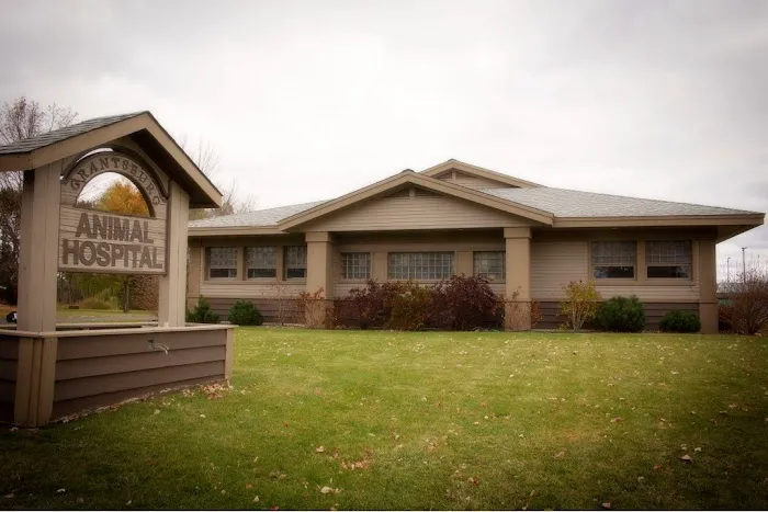 Grantsburg Animal Hospital 12