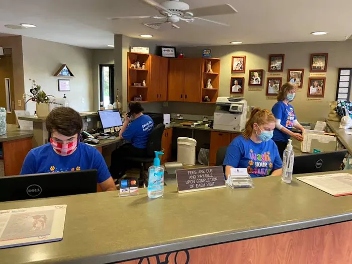 Oakwood Hills Animal Hospital 12