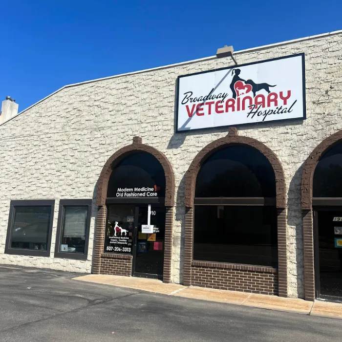 Broadway Veterinary Hospital 12