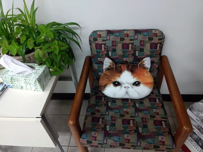 Broadway Veterinary Hospital 12