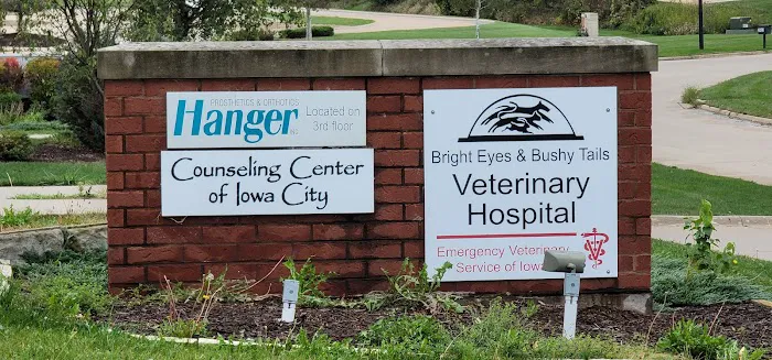 Emergency Veterinary Service of Iowa City 12
