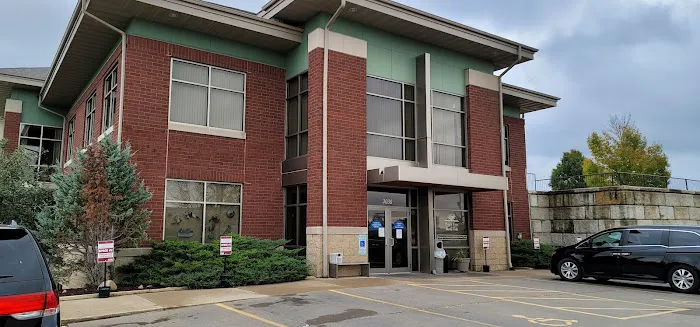 Emergency Veterinary Service of Iowa City 12
